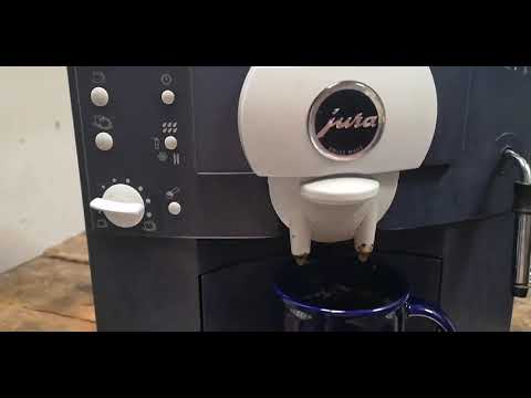 JURA IMPRESSA E40 CAPPUCCINO - YouTube