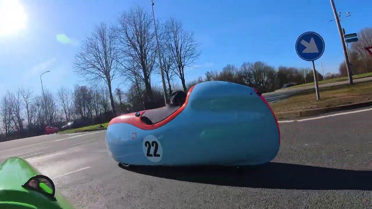 Apple tart & cup of coffee tour