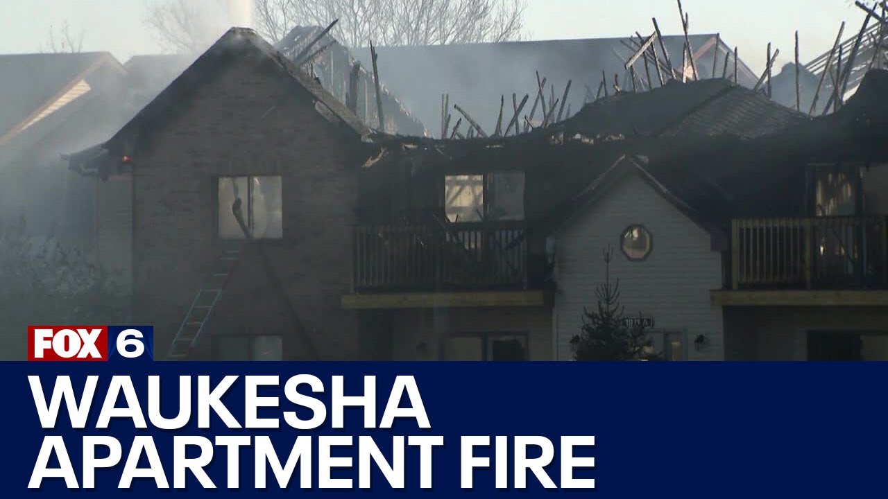 Waukesha apartment complex fire | FOX6 News Milwaukee - YouTube