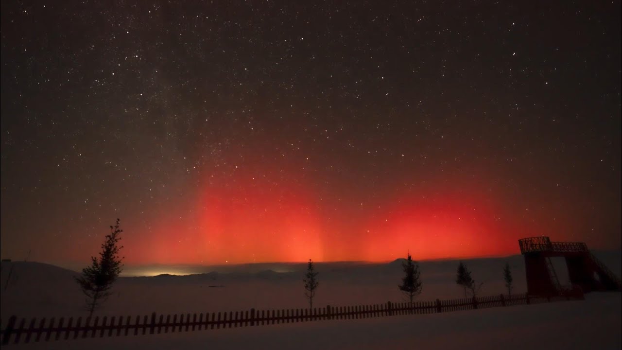 中国新疆ウイグル自治区の夜空にオーロラ出現（新華社通信）｜ｄメニューニュース（NTTドコモ）