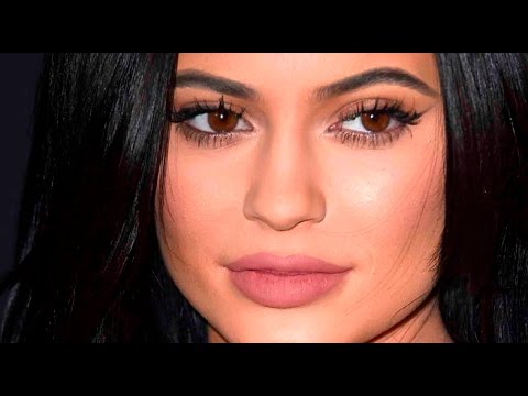 Video: Kylie Jenner dona $ 1 millón a niños en países en desarrollo