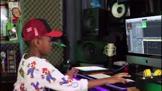 Download lagu DJ MWENYE UMRI WA MIAKA 7 IKITENGENEZA BEAT LA 50 CENT |CENDY SHOP