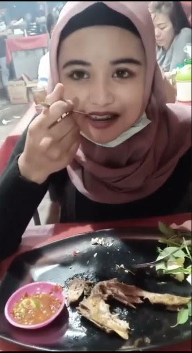 MAKAN PECEL LELE BARENG PACAR | HALU STORY #shorts  #storyhalu #storyig #storywa