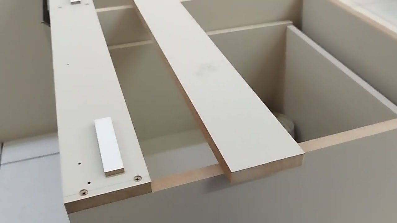 como fazer FRONTAL DE GABINETE DE COZINHA O CHAPÉU REMOVIVEL SEM GEMEÇÃO RÁPIDO E RASTEIRO.