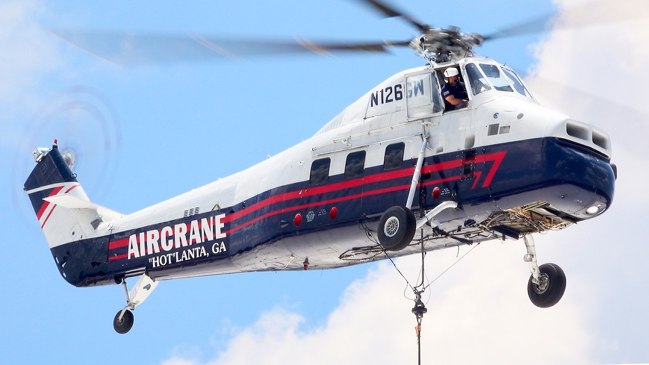 Sikorsky S-58T Helicopter Up-Close: Epic Sound & Raw Power