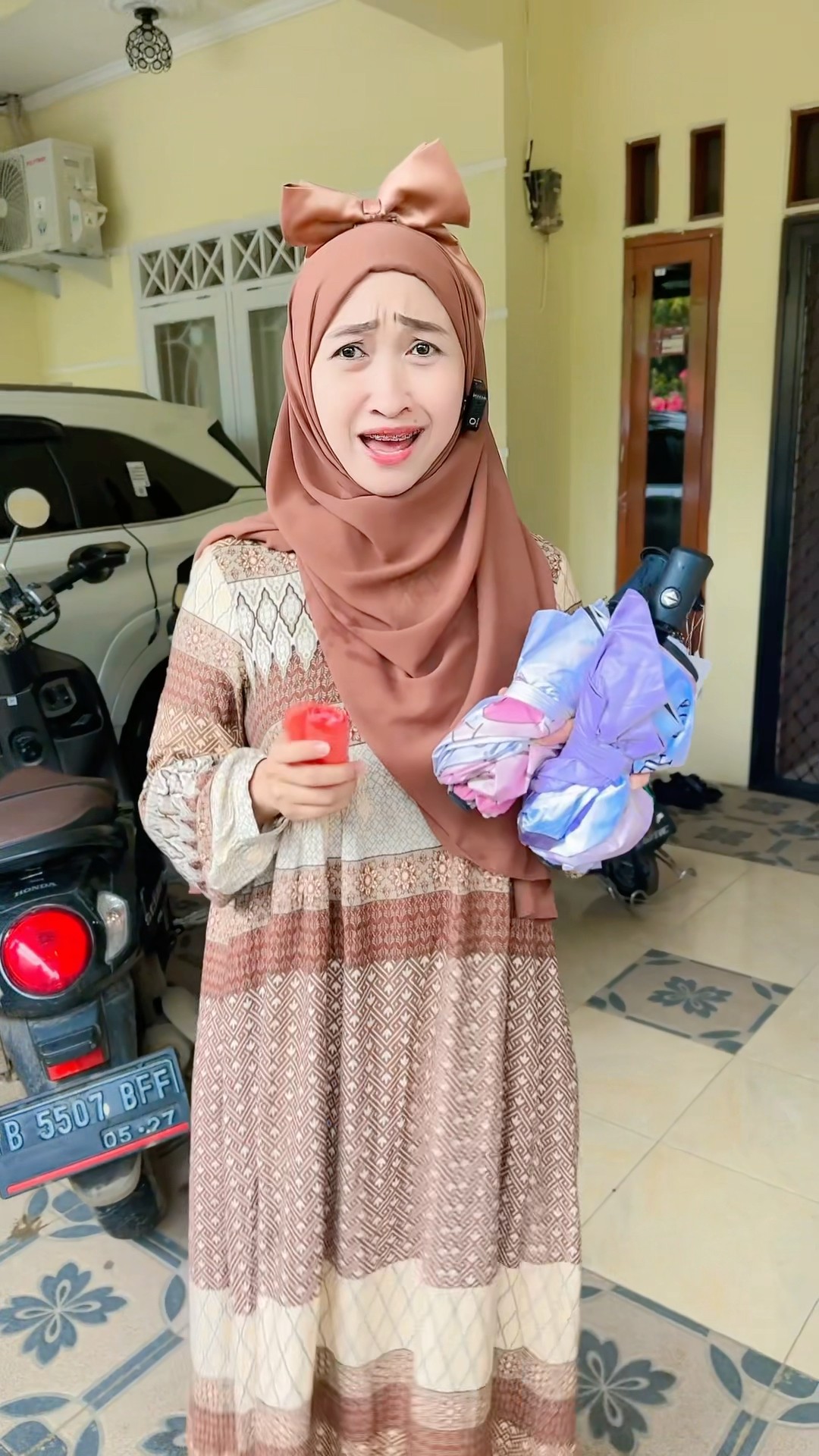 SOLUSI MAIN KELUAR PAS LAGI HUJAN