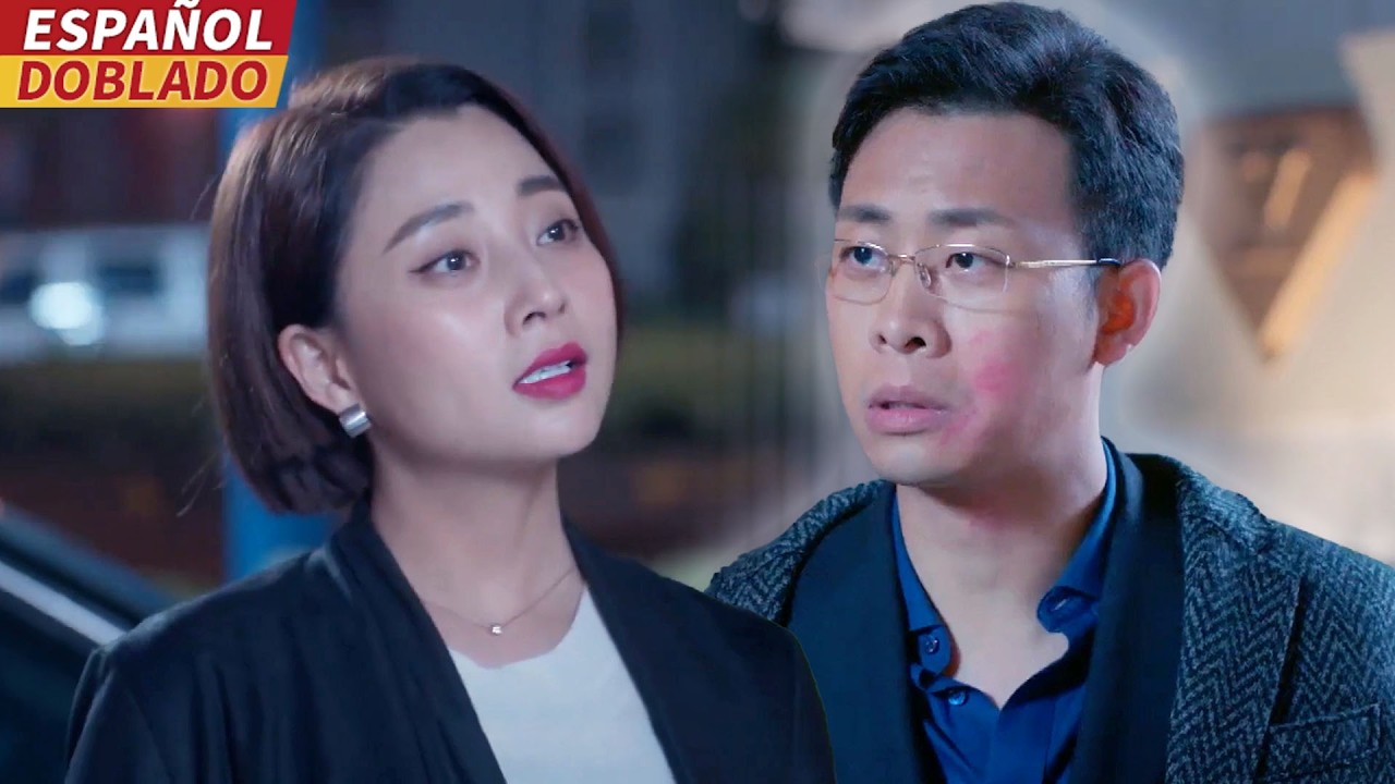 [Doblado Esp] Encontró Marcas de Pintalabios en la Cara de su hombre cuando quería soprenderlo...