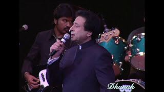 NADEEM & Moin Akhtar singing Kabhi tu tumko Live