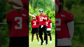 Aaron Rodgers Signs With Steelers #shorts Wealth