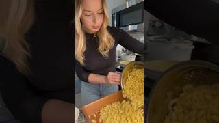 Make mac&cheese with me!! #food #cooking