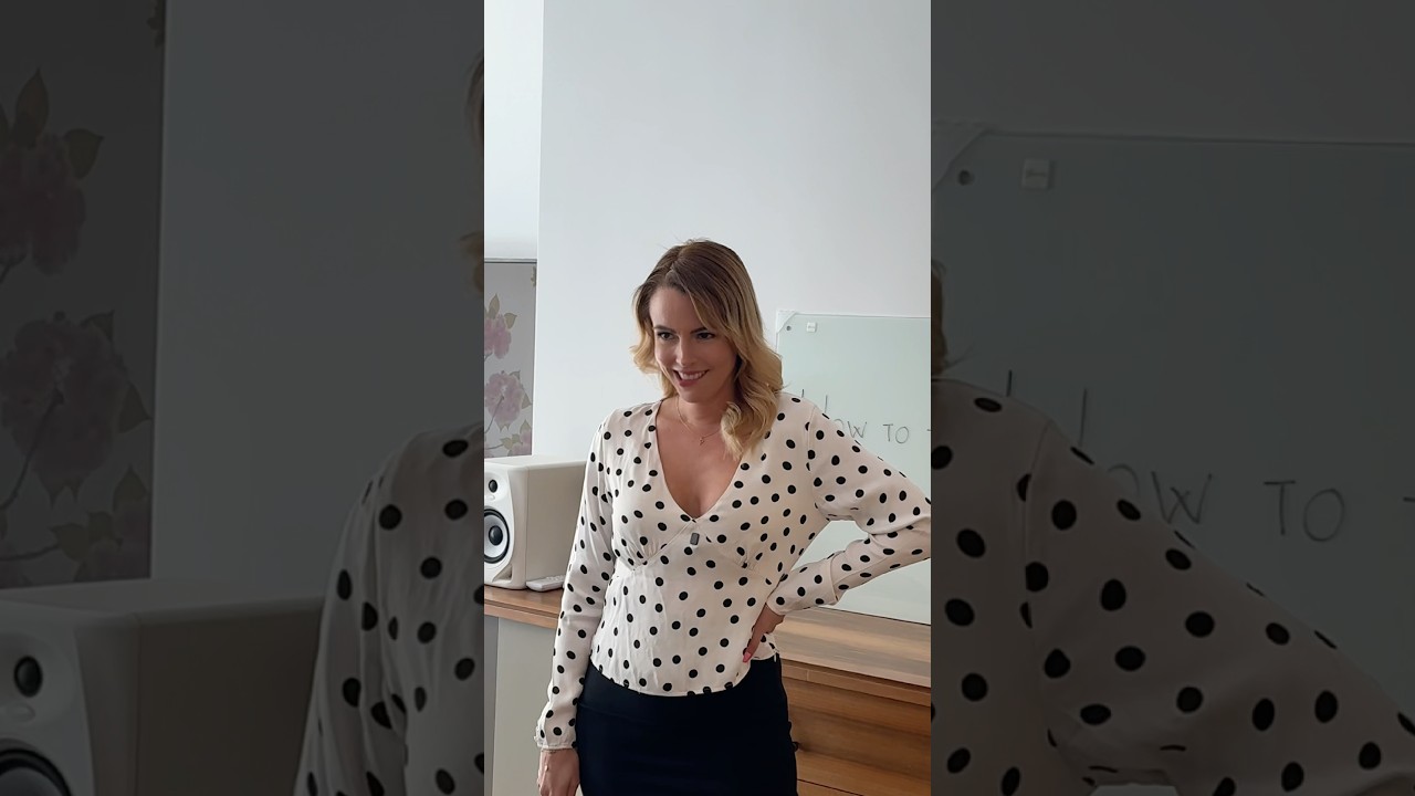 My lessons are practical ok? 😏🇪🇸 #spanish #learnspanish #comedysketch #speakspanish #teacher