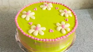 Simple cake decorating without cake tools