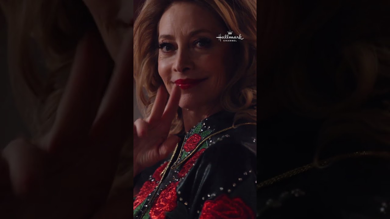 Set Tour of the Grand Ole Opry - A Grand Ole Opry Christmas on Hallmark Channel