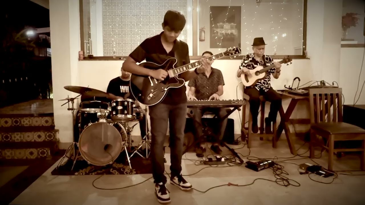 Jazz Junction - Stratus