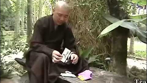 Mồng Một Tết Trong Vườn Chùa