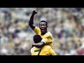 PELÉ - THE KING OF FOOTBALL