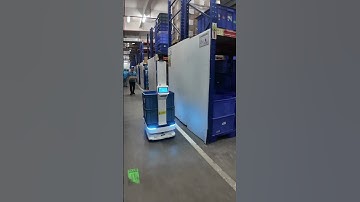 AMR robot in action #amr #agv #robotics #robot #industrialrobot #industrialautomation #logistics
