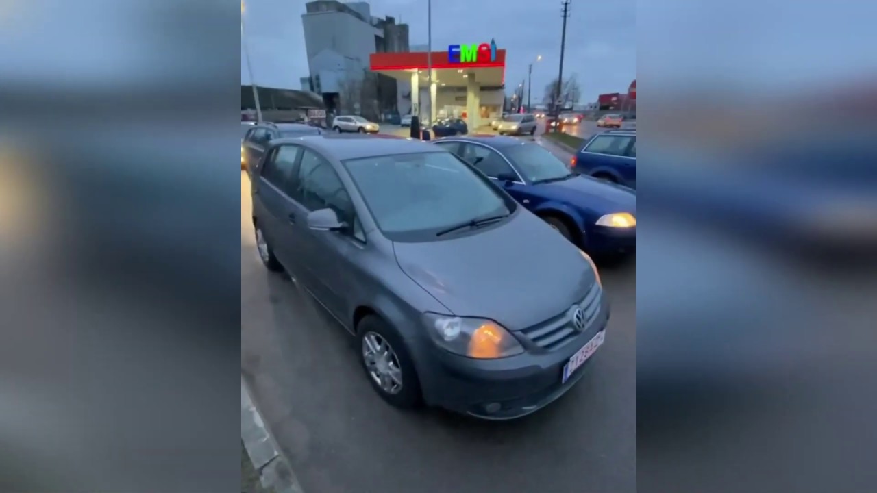 Блогерша по автомобилям