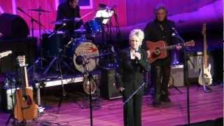 Connie Smith & The Sundowners - Pain Of A Broken Heart chords