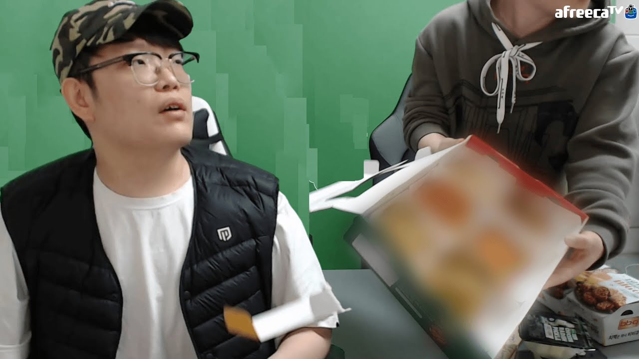 BBQ 신메뉴 이박스가 3만원이라구요? 믹슈가 먹을게 없는데..