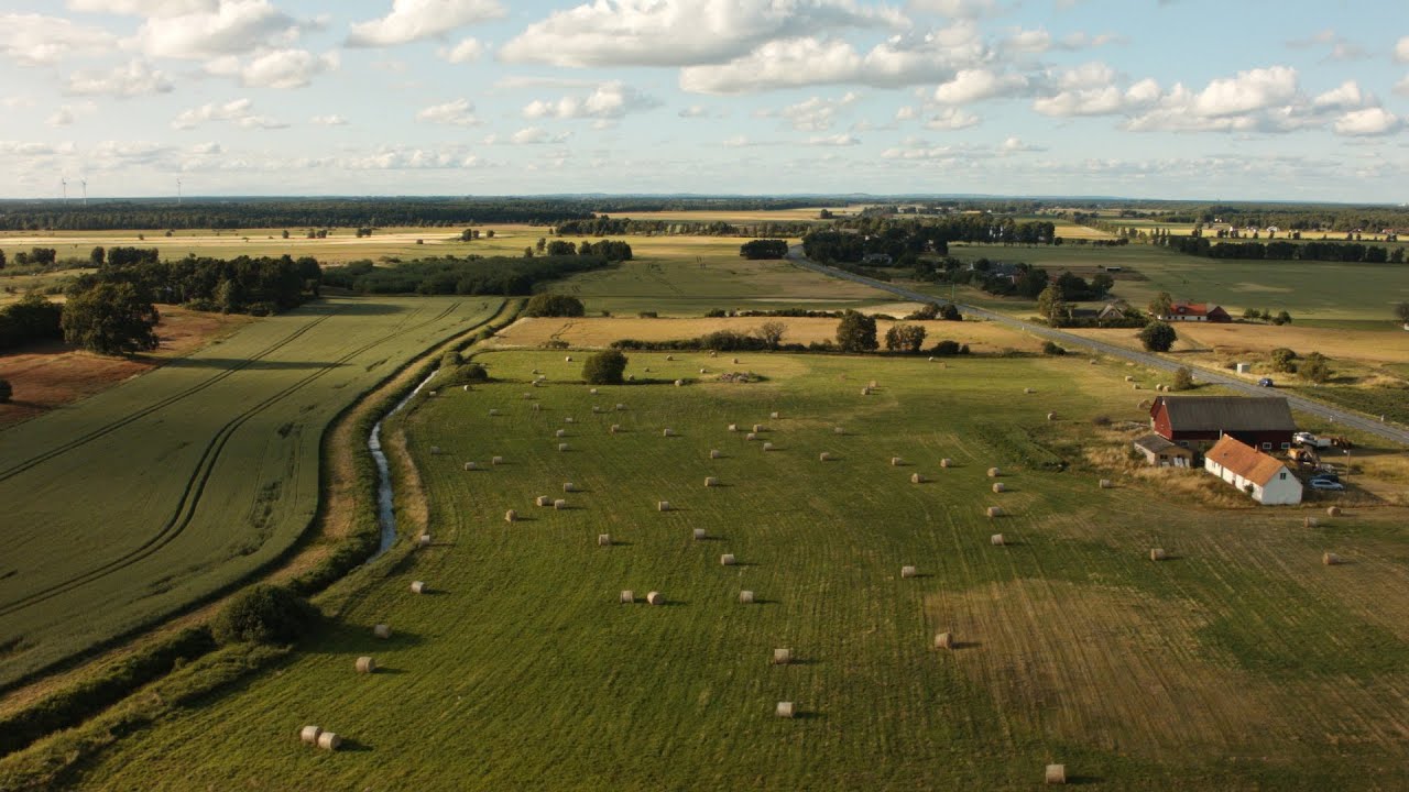 1609. Odlingslandskap (Farm landscape) Drone Stock Footage Video