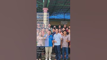Penyerahan Piala Kepada Murid SD Swasta Sriwijaya Berprestasi