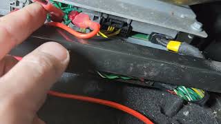 Land Rover Sport Amplifier installation
