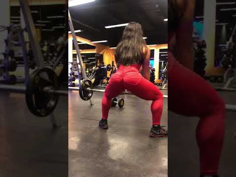 sentadilla sumo con barra z
