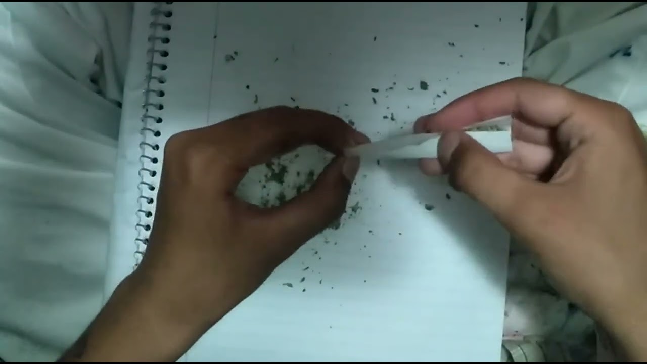 How to roll a joint