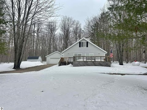 10743 Sprucedale Circle, Elmira, MI home video tour