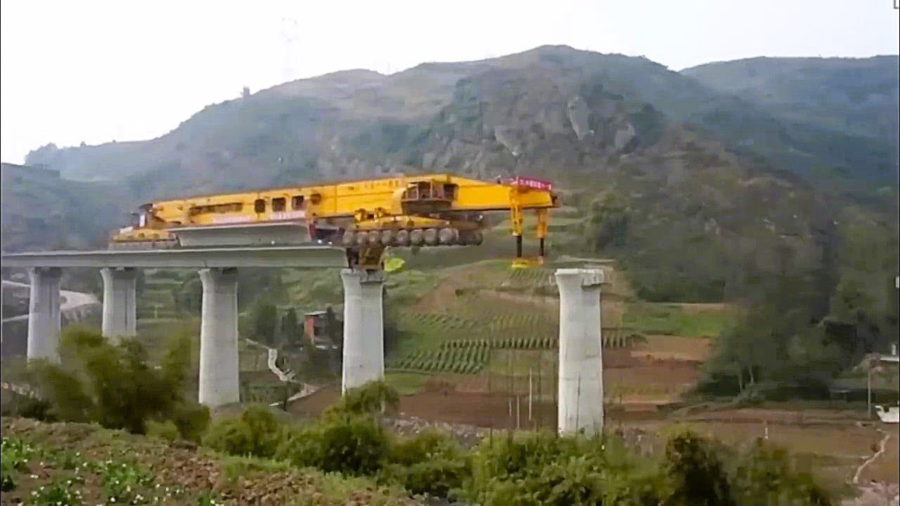 Посмотрите это международное видео о работах на одном из крупнейших мостов в штате Джиджель НОВЫЙ...