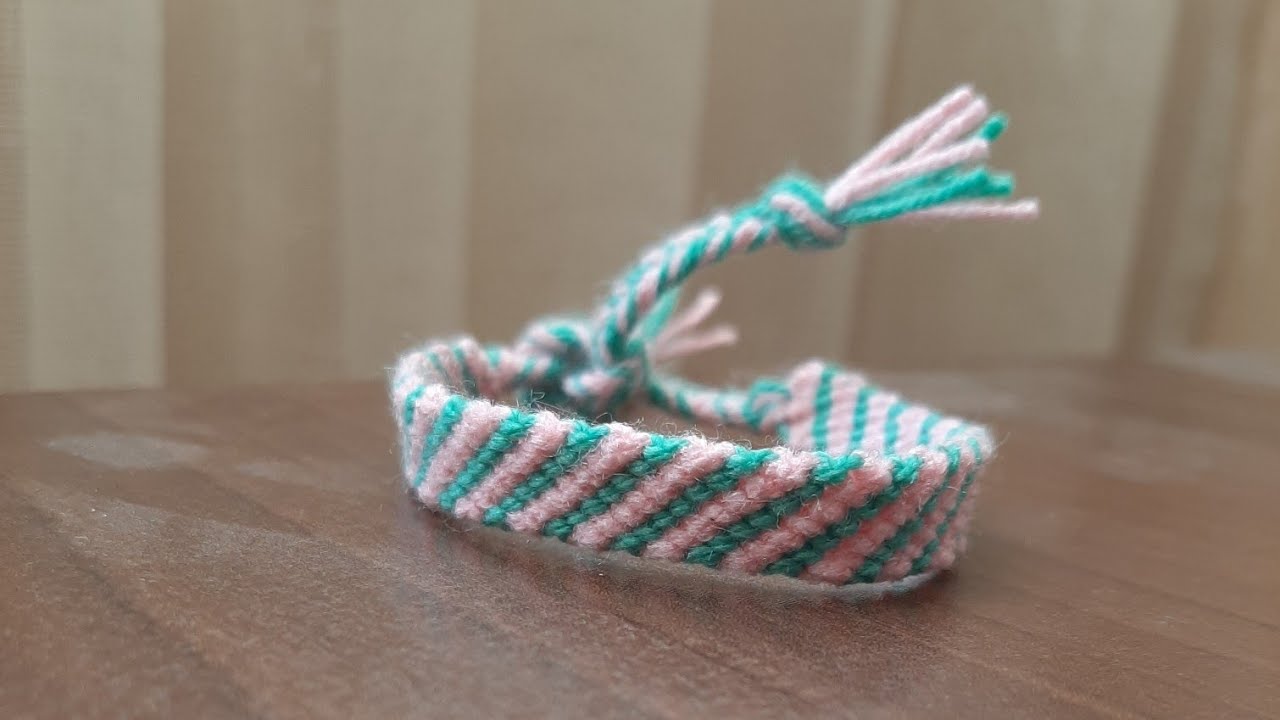 How to read friendship bracelet pattern?