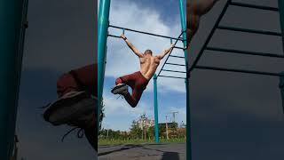 #satisfying lowerback plus shoulders stretch for outdoor calisthenics #workout