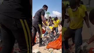 815 Volunteers Not To Destroy But To Build シ