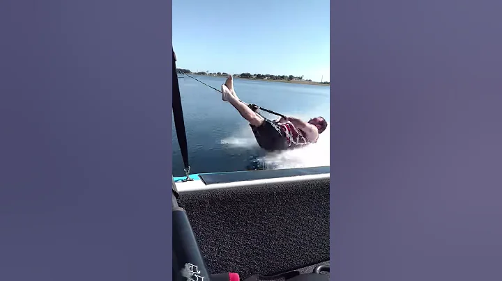 Greg Stratton barefoot waterskiing