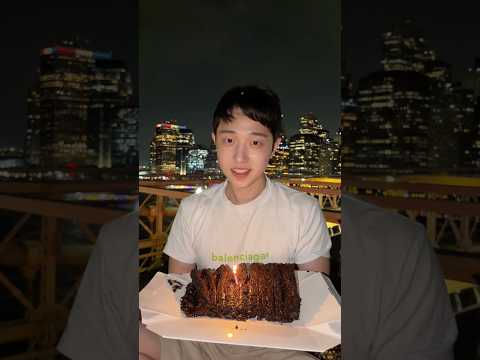 뉴욕에서 보내는 33살의 <strong>생일</strong>