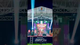 Evis Renata  Selendang Biru