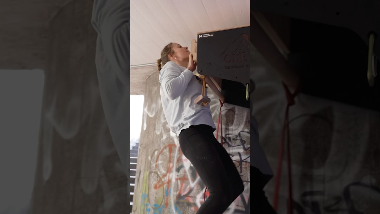 With or without accessories, our CLEVO Wall is just right for your climbing workout! 🤝