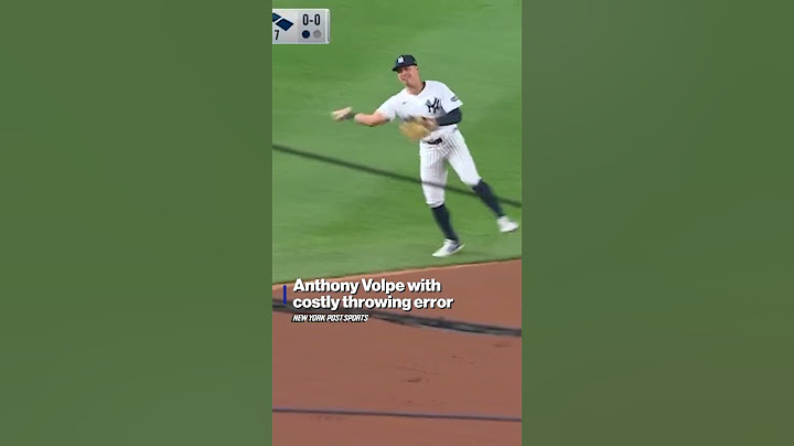 This error remind Yankees fans of another error? Looks awfully similar to a certain... 🫣 #shorts