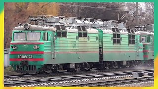 ВЛ80Т-1402 +ВЛ80Т з вантажним поїздом