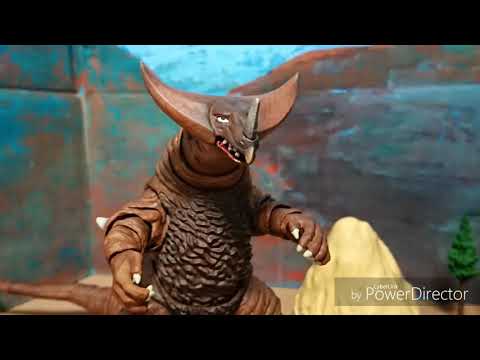 ウルトラマンオーブvsゴモラ