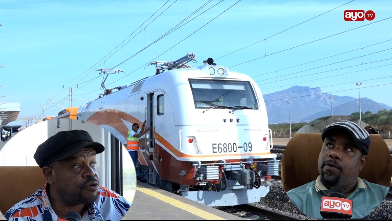 WASANII WA BONGO MOVIE JB NA SINGLE MTAMBALIKE NDANI YA TRENI YA SGR ...