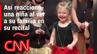 Mira la reacción de una niña al ver a su familia en su recital de baile que se hizo viral en TikTok