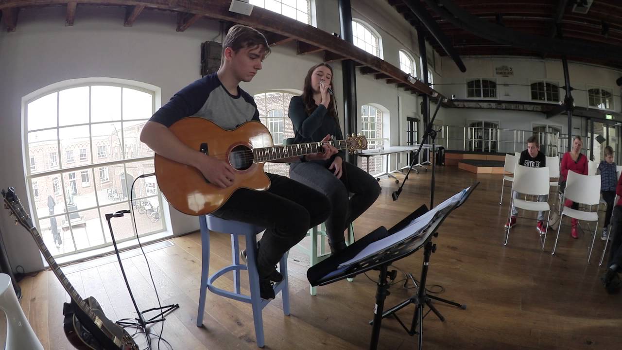 2016 Emma Lukassen & Wies Knipping - 'Hapje Cultuur' @ Poppodium DRU Cultuurfabriek