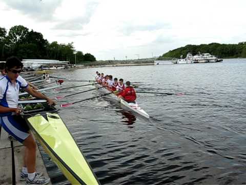 Bann Rowing Club,J18 8 launch at Athlone 2010 - YouTube