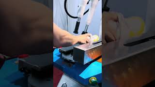 sole press attaching machine