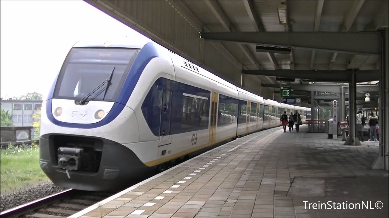 Treinen op Station Amsterdam Muiderpoort 30-04-14