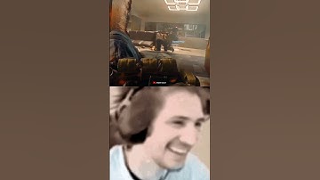 XQC reacts to the most tensed moment in Modern Warfare II...