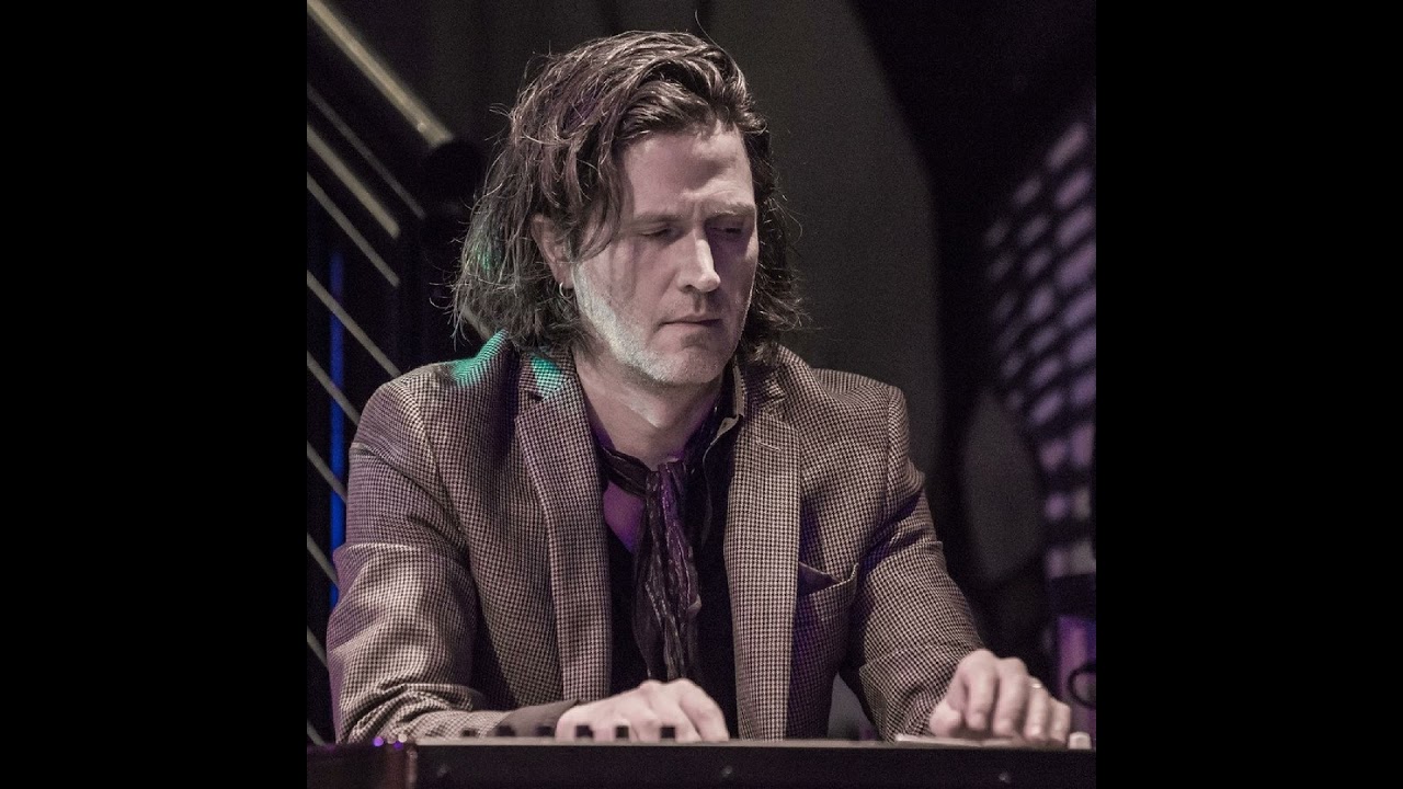 Ep 28 - Tommy Barbarella - Prince keyboards with New Power Generation