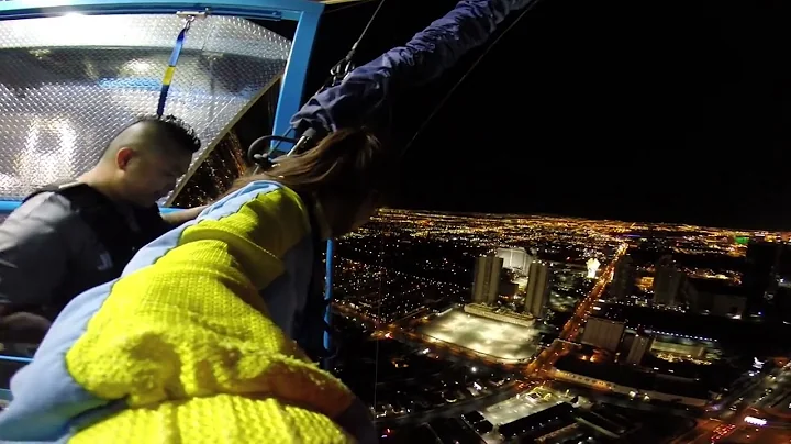 SKY JUMP AT THE STRAT LAS VEGAS - (FUNNY)